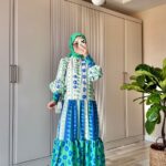 Desenli Yeşil Elbise
